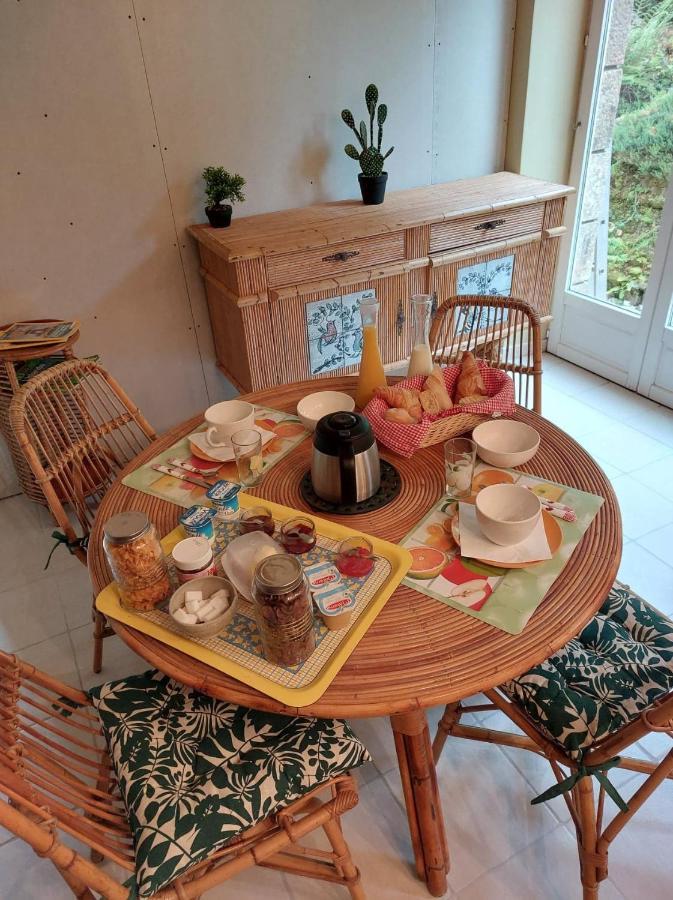 Le Petit Bois Normand - Chambre D'Hote Bed and Breakfast Champ-du-Boult Exterior foto